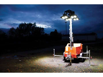 Tower Light Rental Service in Al Kharj Reliable/Durable Lighting Solutions for Every Project 4 
Manual Lighting Tower